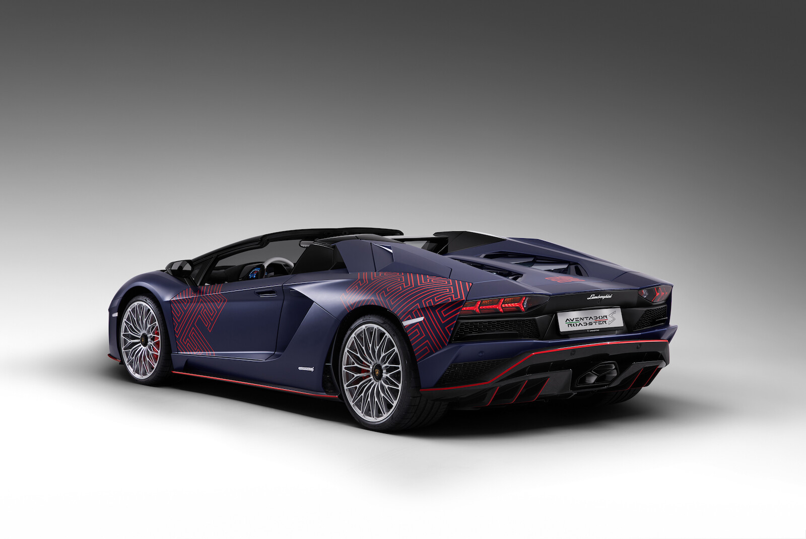 Italia y Corea se unen para crear Aventador S Roadster Korean Special Series