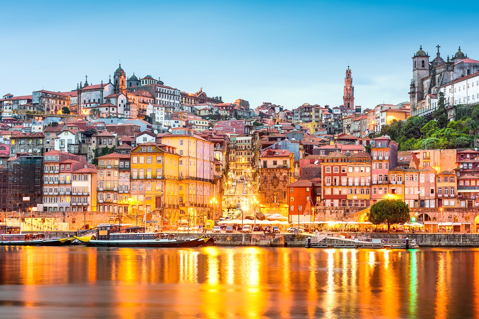 Barrio de La Ribeira, en Porto.