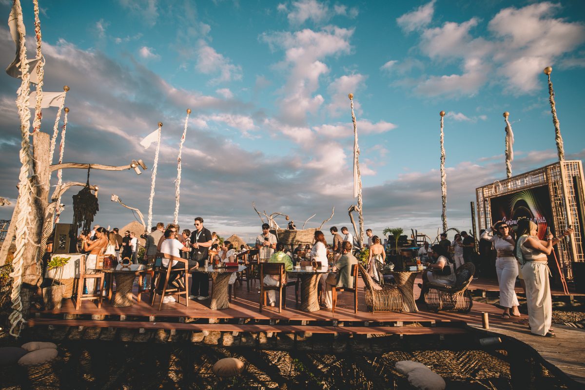 IQOS Curious X ZAMNA Tulum