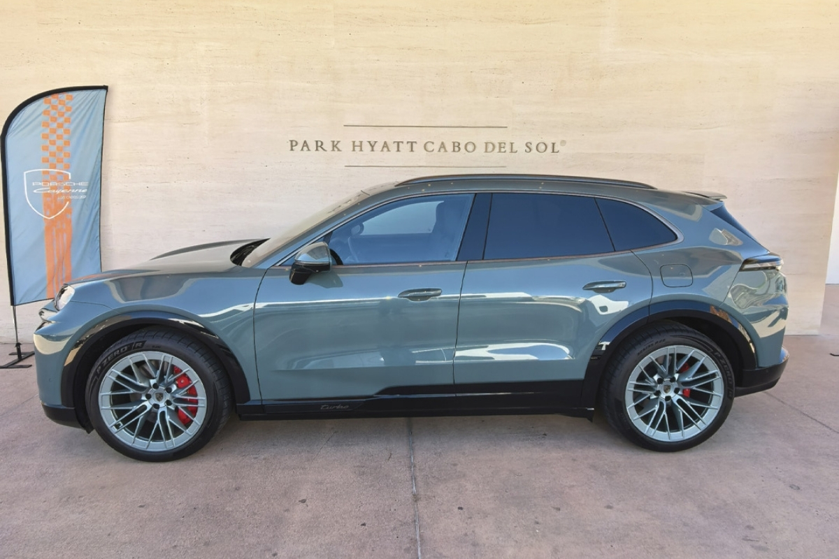 Porsche Cayenne Electric